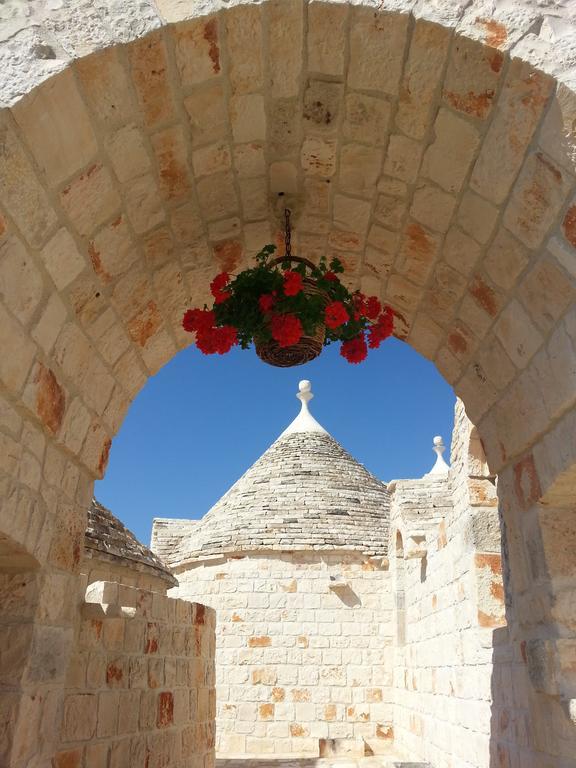 Almapetra Trulli Resort Locorotondo Εξωτερικό φωτογραφία