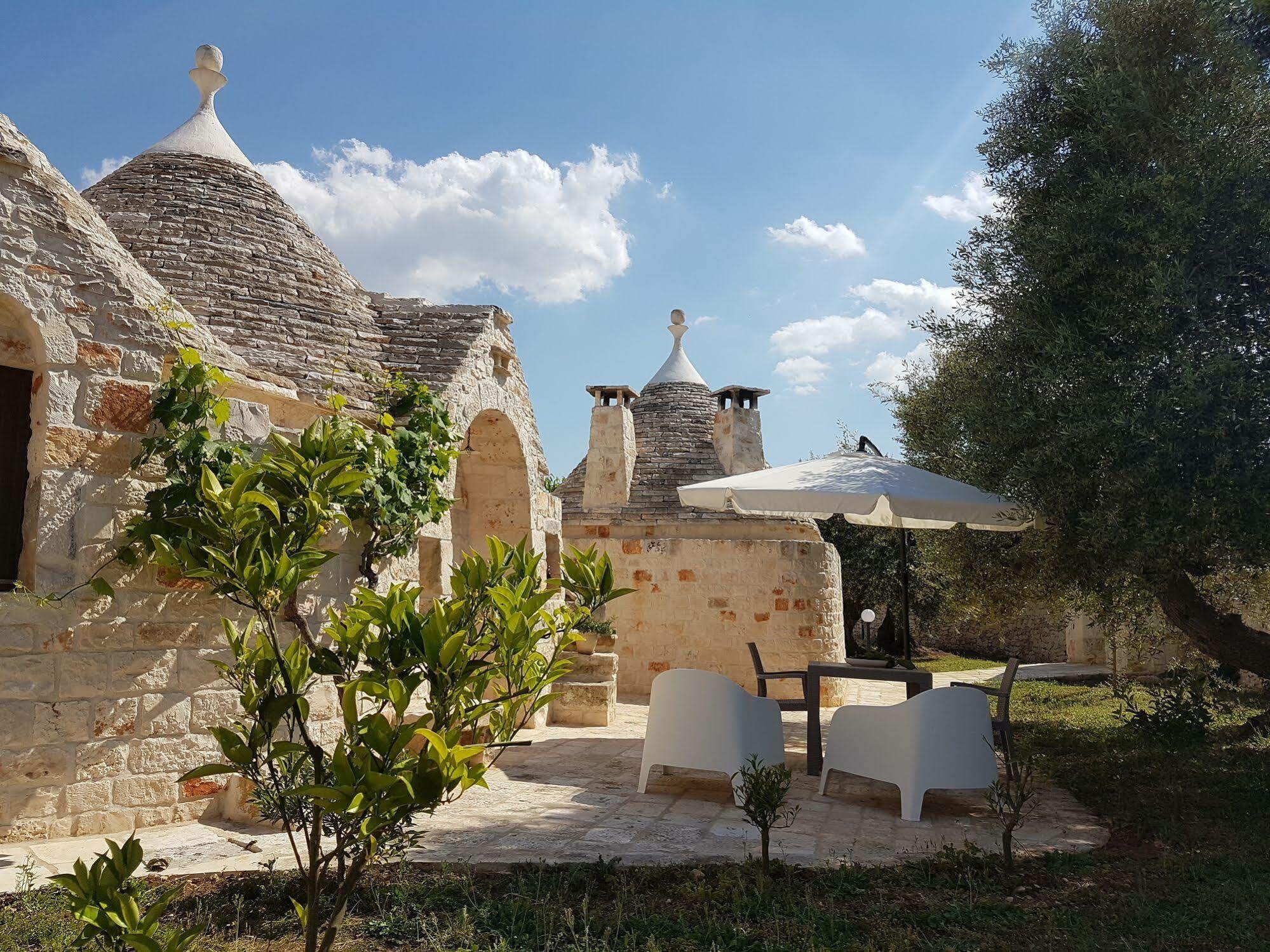 Almapetra Trulli Resort Locorotondo Εξωτερικό φωτογραφία