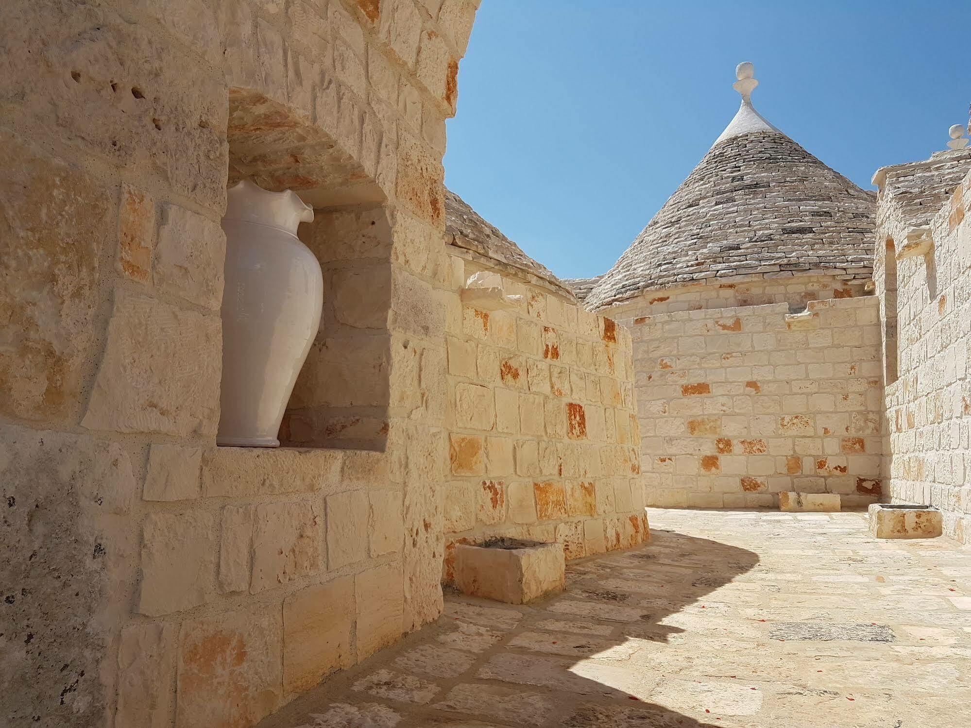 Almapetra Trulli Resort Locorotondo Εξωτερικό φωτογραφία